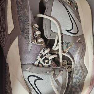 Kyrie infinity men size 10